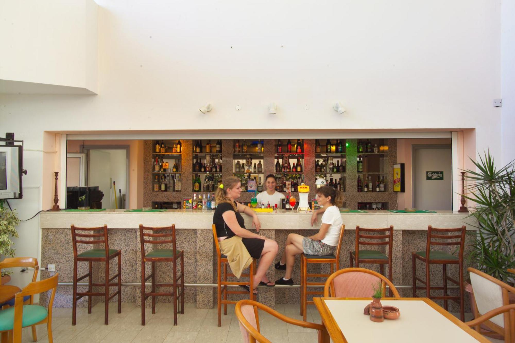 بروتاراس Pola Costa Beach Hotel Apts - Adults Only المظهر الخارجي الصورة