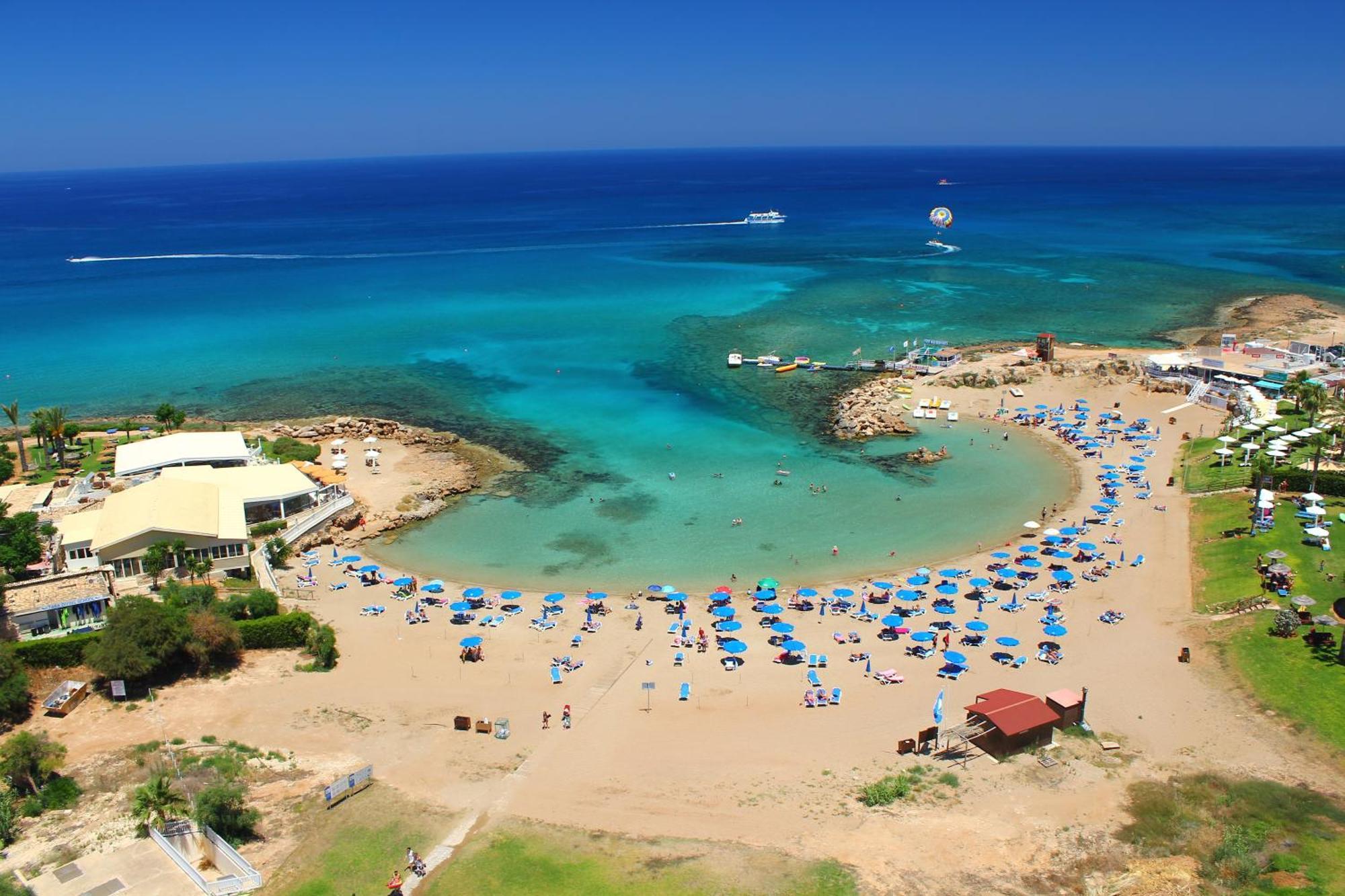 بروتاراس Pola Costa Beach Hotel Apts - Adults Only المظهر الخارجي الصورة