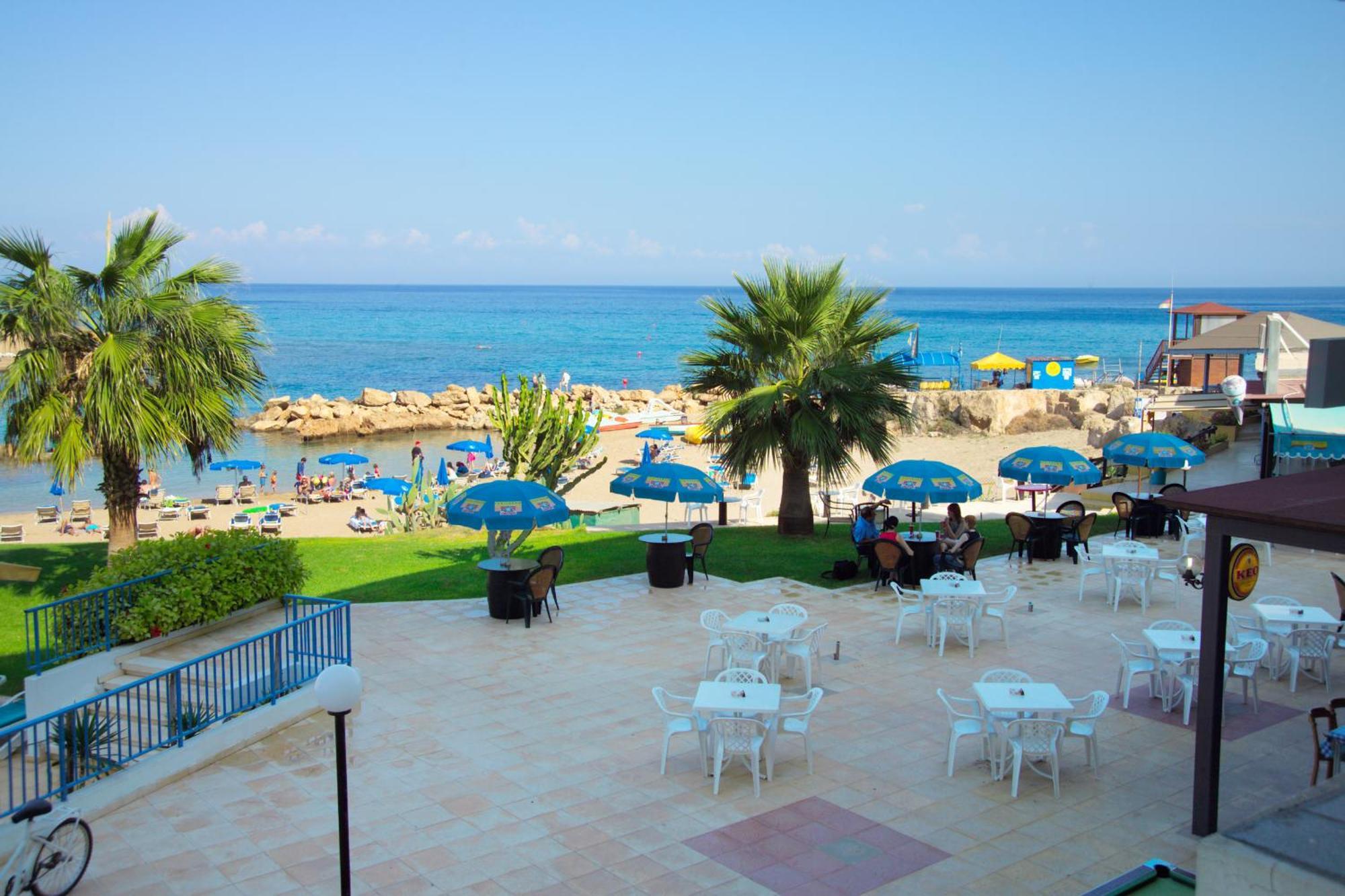 بروتاراس Pola Costa Beach Hotel Apts - Adults Only الغرفة الصورة
