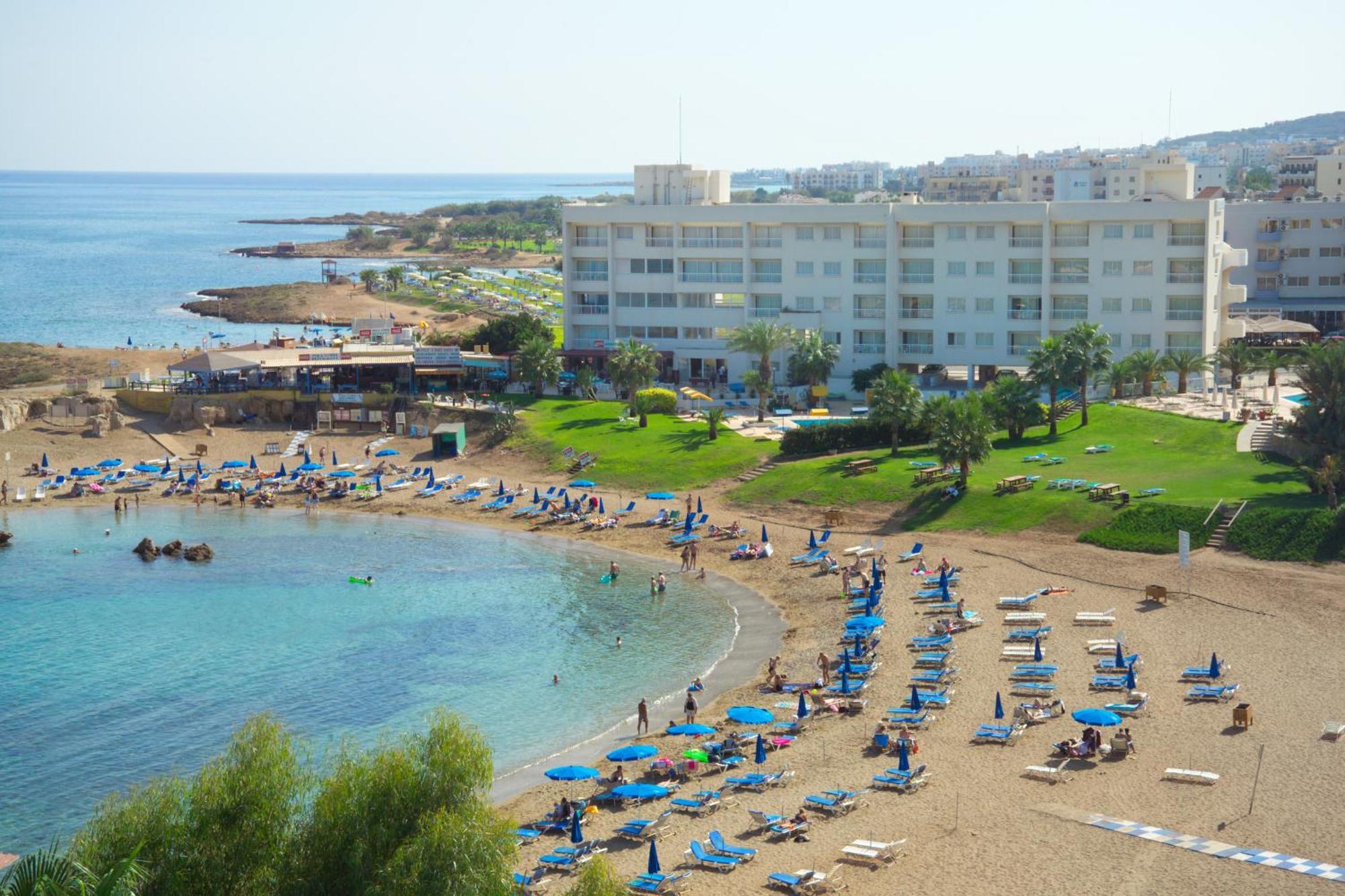 بروتاراس Pola Costa Beach Hotel Apts - Adults Only الغرفة الصورة